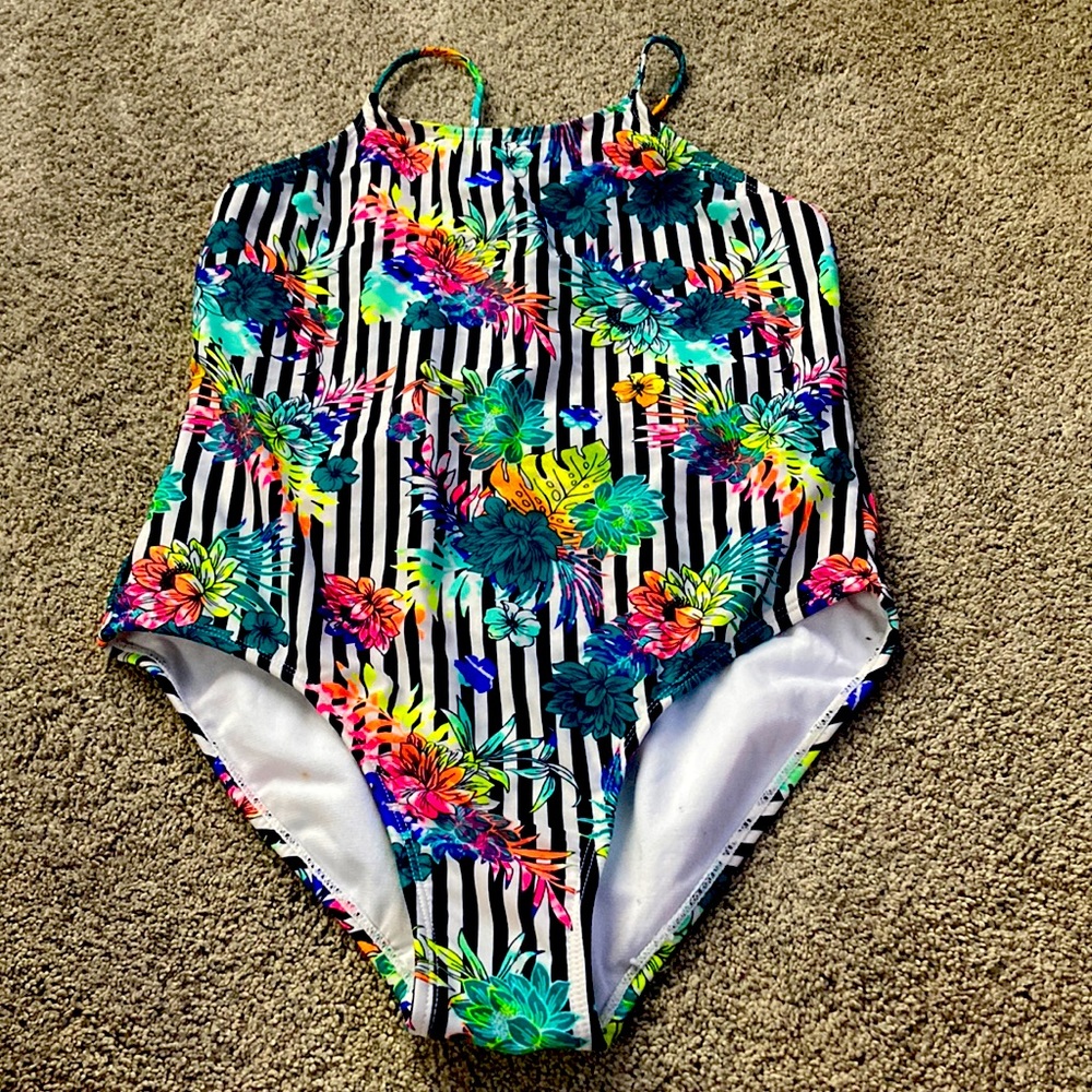 Bathing suit